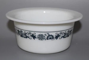 Vintage Pyrex Old Town Blue Pattern Butter Tub Dish - Picture 1 of 6