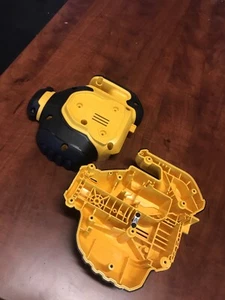 Nuovo alloggiamento parti OEM Assy DEWALT DCST970 T2 trimmer senza fili agli ioni di litio FLEXVOLT 15 - Foto 1 di 11
