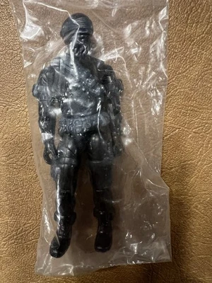 Vintage 1985 Hasbro GI Joe Snake Eyes v2 MISP 3,75” Selado em Baggie - Raro Novo - Imagem 1 de 4