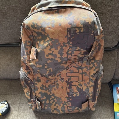 Camuflaje trasero Burton Skateboarding vintage Foto 1 de 4