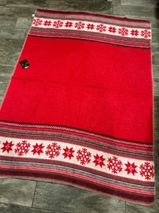 Roca Home Red Star Shape Polygon's Throw Blanket Portugal Cotton Blend 50x67 NEW - Picture 1 of 6