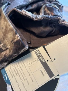 NWT FIELD & STREAM Mossy Oak® Cargo Hunting Pants Youth M $49 MSRP Hydrorepel - Picture 1 of 15