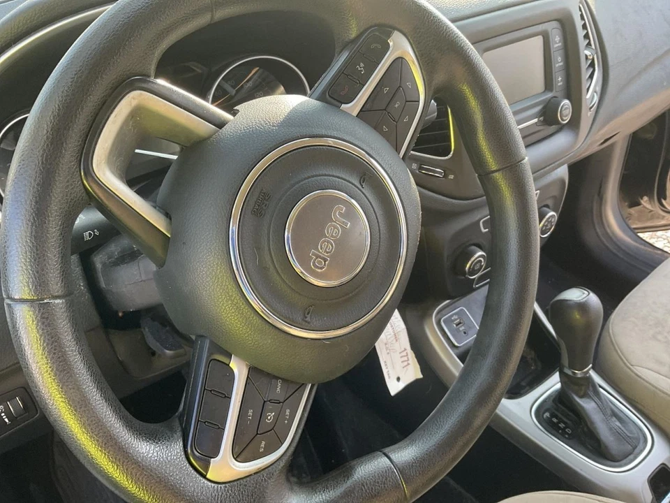 Driver Left Air Bag Driver Wheel Fits 17-21 COMPASS 5044094 - Изображение 1 из 1