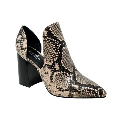 CHARLES BY CHARLES DAVID Beige Snake Cut Out Padded Varro Block Heel Booties Foto 1 de 4