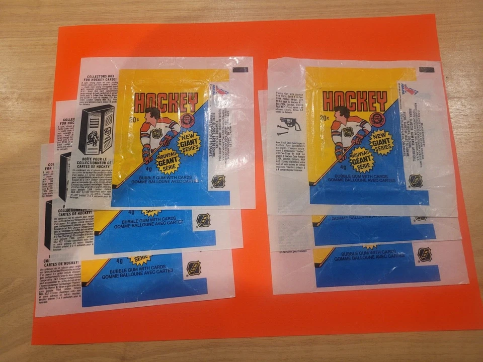 2x  1980-81 OPC HOCKEY WAX PACK WRAPPER LOCKER & DART GUN COMBO FREE SHIPPING  - Bild 1 von 4