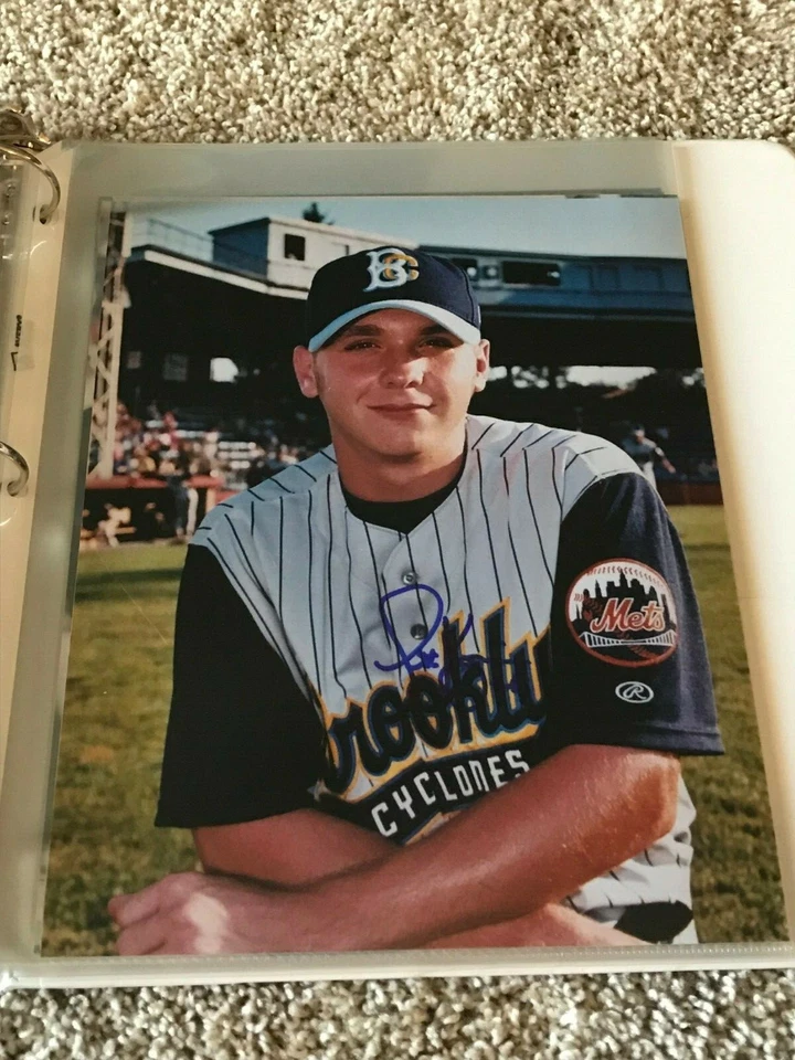 FOTO 8X10 FIRMADA AUTOGRAFIADA POR ESCOTT KAZMIR MENORES TAMPA BAY RAYS METS CERTIFICADO DE AUTENTICIDAD Foto 1 de 1