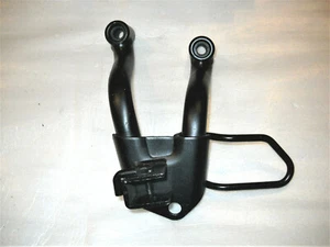 SUPPORTO PEDANA POSTERIORE SINISTRA SUZUKI DL V STROM 650 2004 2016 - Imagen 1 de 2