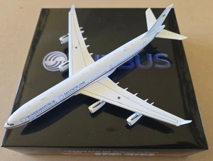 1:400 Airbus A340-300 BundesRepublik Luftwaffe 16+02 / German Panda Model - Picture 1 of 4