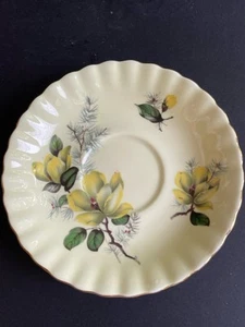 Royal Albert bone china saucer only flowers Unmarked Pattern - Bild 1 von 3
