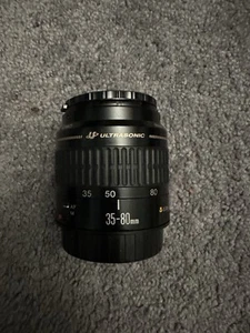 canon 35-80mm 0.38m/1.3ft len 1:4-5.6 EF mount Made in Japan - Picture 1 of 5