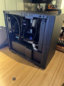 ITX Gaming PC: Ryzen 7 3700x, 16gb 3200Mhz, GTX 1080ti MSI Seahawk - Picture 1 of 7