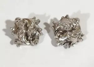 Pendientes de clip de hoja rizada tono plata Whiting Davis vintage - Imagen 1 de 4
