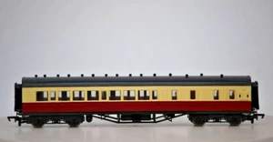 Bachmann 76030 Thomas & Friends Red Express Composite Coach Passenger Train HO - Picture 1 of 15