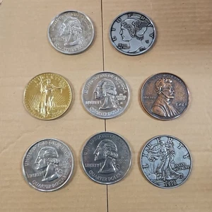 Lotto di 8 - 3" grandi monete in metallo novità Jumbo US Coin fermacarte sottobicchiere - Foto 1 di 3