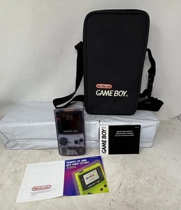 Nintendo Game Boy Color Púrpura Atómico Consola Portátil Paquete Estuche Juego Probado - Imagen 1 de 21