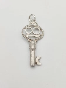 Vintage 925 Sterling Silber 18 Schlüssel Charm Anhänger - Bild 1 von 3