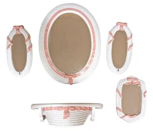 5-teiliges Wandset Zuhause Interieur Burwood weiß Korb rosa Band oval Spiegelregal - Bild 1 von 1