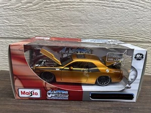 Maisto Custom Shop 2008 Dodge Challenger SRT8 1/24 orange NEU in beschädigter Verpackung - Bild 1 von 3