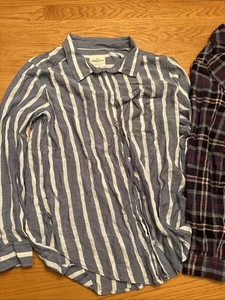 Zwei American Eagle M Damen Shirts Langarm Comfort - Bild 1 von 6