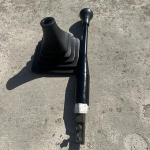 1988-1997 Ford F250 F350 ZF5 Manual Transmission Shifter Lever Knob Boot OEM - Picture 1 of 8