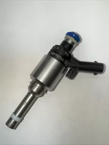 1PCS Fuel Injector 06H906036G for VW GTI Tiguan AUDI A3 A4 A5 Q5 TT 2.0TSI - Picture 1 of 5