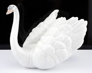 Lovely Retired Lladro Gloss Figure ~ White Swan ~ 6175 - Picture 1 of 4