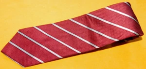 BURBERRY  MADE IN ENGLAND RED/WHITE DOTS/STRIPED TIE - TIES - DESIGNER TIES. - Bild 1 von 3