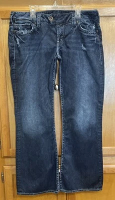 银色星期二牛仔裤尺寸 33 x 29 深色牛仔喇叭 — 第 1/4 张图片