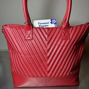 Delta Sigma Theta Sorority, Inc. red tote bag - Picture 1 of 8