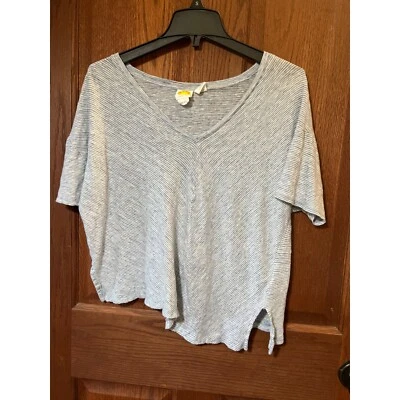 C & C California Linen Top V-Neck Striped Casual Comfy Tee Shirt Large - Image 1 of 4