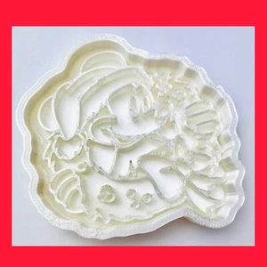 Christmas Micky Mouse Cookie Cutter - Picture 1 of 5