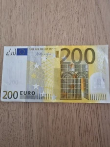 Banconota 200 euro - Foto 1 di 4