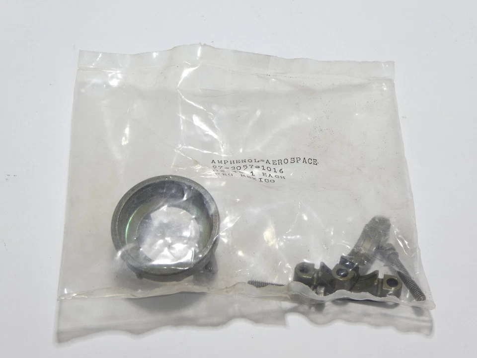 AMPHENOL AEROSPACE Kabelhalter 97-3057-1016 - Bild 1 von 1