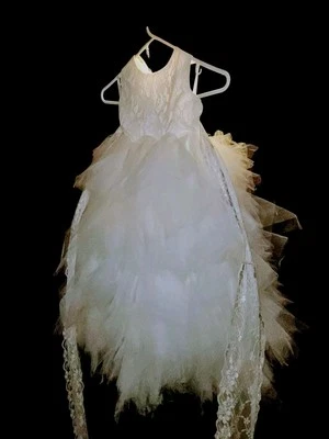 Vestido Blanco Elegante Niño Talla 4 Sin Espalda Encaje Tul Volantes Boda Flor Niña Foto 1 de 4