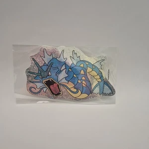 POKEMON GYARADOS Large Vintage Holo / PRIZM Sticker 7 Inch 90s VINTAGE - Imagen 1 de 3
