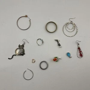 Jewelry LOT - Repurpose & Upcycle - As Is - Lot #21 - Picture 1 of 8