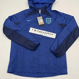 $110 Mens Size M Nike England AWF Full Zip Hooded Woven Soccer Jacket DN1077-480 - Picture 1 of 17