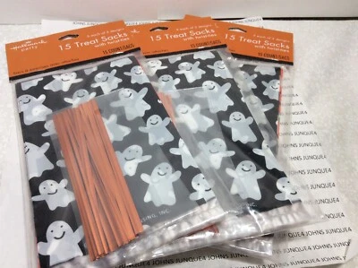 HALLOWEEN TREAT SACKS New in sealed bag LOT of 3 Bags Hallmark 45 Sacks Total - Изображение 1 из 3