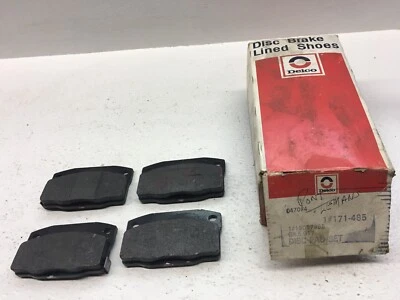 GM NOS 1988-93 Pontiac LeMans Disc Brake Pad Set 18017995 171-485 - Image 1 of 4