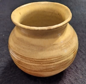 Rad geworfen Keramik, signiertes Stück, 4 3/4" hoch, goldbraune Glasur - Bild 1 von 5