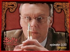 BUFFY THE VAMPIRE SLAYER SEASON 3 - Card #33 - HELPLESS