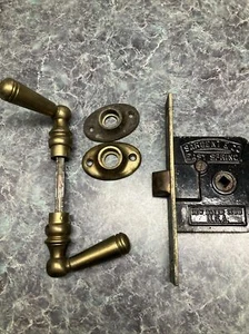 VINTAGE SARGENT & CO  EASY SPRING MORTISE  DOOR LOCK And HANDLE - Picture 1 of 6
