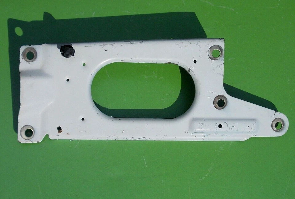 DODGE RAM 1500 94-01 GUARDABARROS DELANTERO DERECHO REFUERZO SOPORTE 55275396AB OEM BLANCO Foto 1 de 4