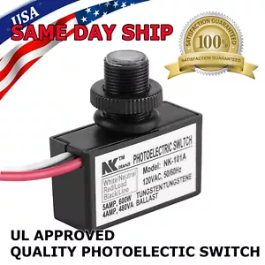 Photoelectric Photocell Dusk to Dawn Button Flush Mount Photo Control Eye Switch - Picture 1 of 7