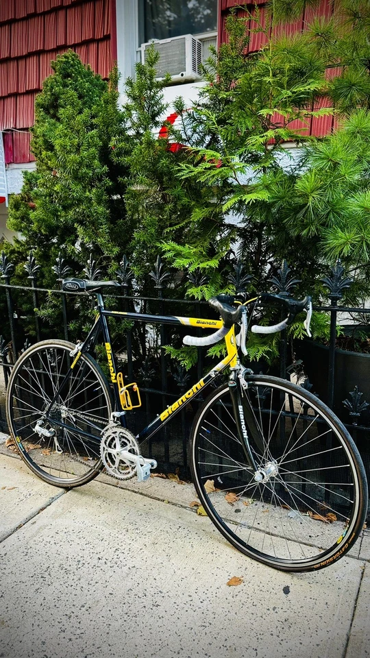 61” Bianchi - Vintage- 2002 Veloce - Comes With Lock Set - Image 1 of 4