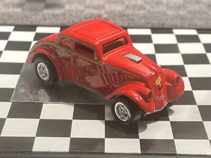 1/64 1933 WILLYS COUPE HILL BROS RED BARRON M17 - Picture 1 of 4