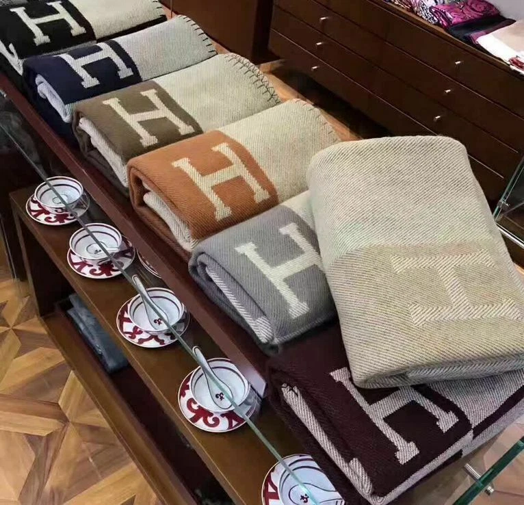 NEW Blanket Wool Cashmere Throw Plaid Blankets Shawl Aircraft Sofa 130*180 - Image 1 of 4