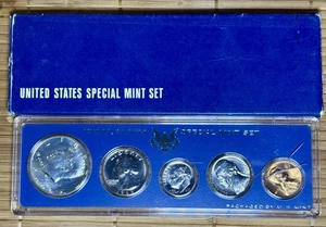1966 US Special Mint Set SMS 5 Coins with 40% Silver Kennedy Half Dollar 32g - Picture 1 of 1