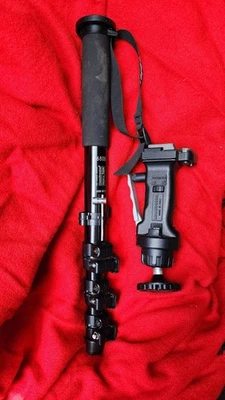 Manfrotto 680B by Bogen Monopod Pro Camera Support Italy With 3265 head - Image 1 of 4
