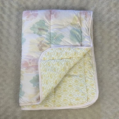 Burt's Bees Bebé Acuarela Floral Bebé Manta Rosa Amarillo Pastel Edredón Orgánico Foto 1 de 4